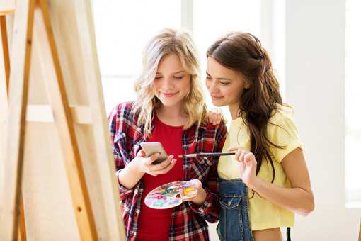 7 Best Paint & Wine Spots in New York 2025!